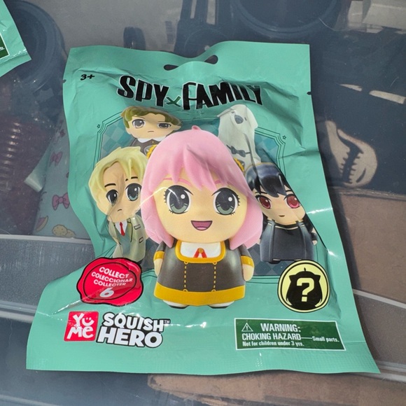 SpyxFamily Squish Hero Blind Bag Plush (Set of 4) - Picture 2 of 5